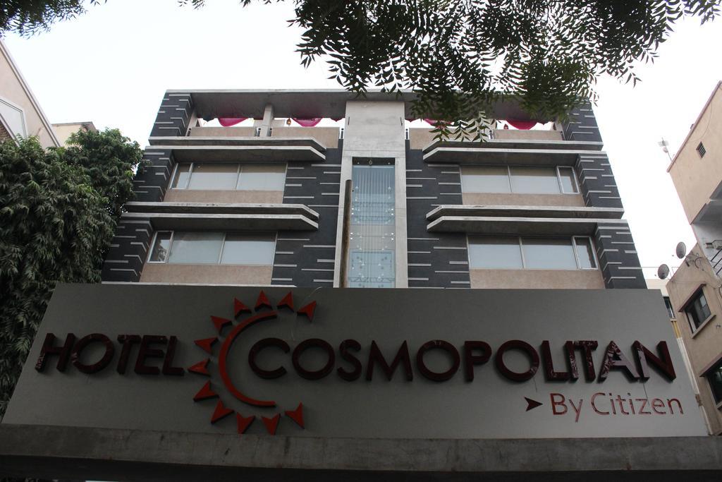 Hotel Cosmopolitan Ahmedabad Exterior foto